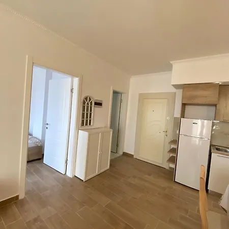 Summer Apartment
