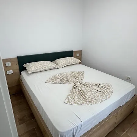 Summer Apartment *