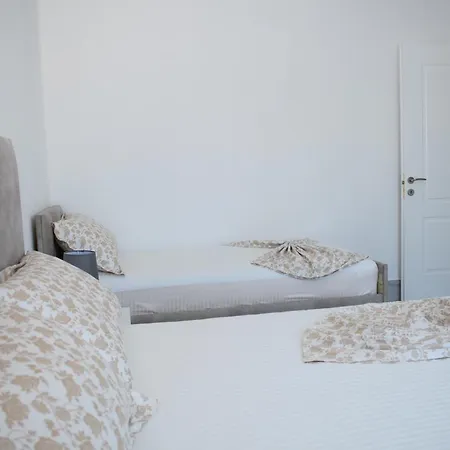 Summer Apartment *