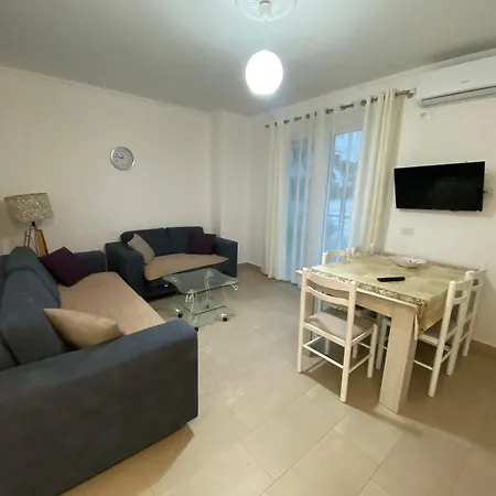 Summer Apartment *