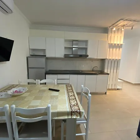 Summer Apartment *