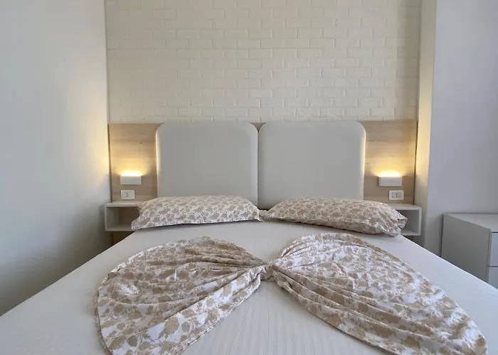 Summer * Golem (Tirana)