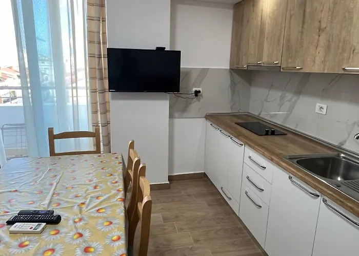 Summer * Golem (Tirana)