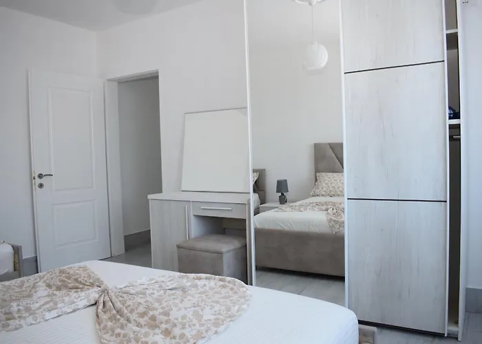 Summer Appartement Golem (Tirana)